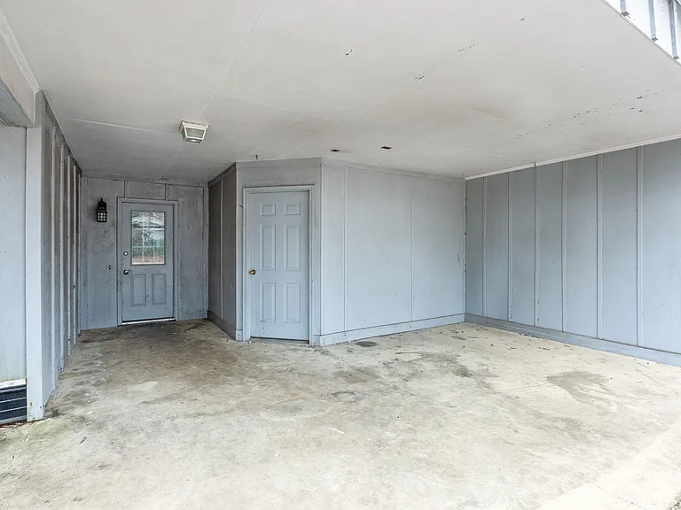 3932 Meredith Dr — Photo 24