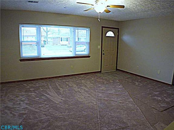 3rd image of 2886 Langfield Dr