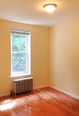 Sold by Green Light Real Estate Group Corp | media 5