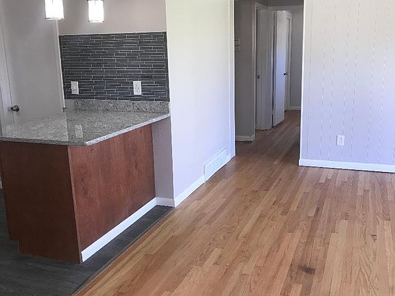 5th image of 8642 Winston Ln