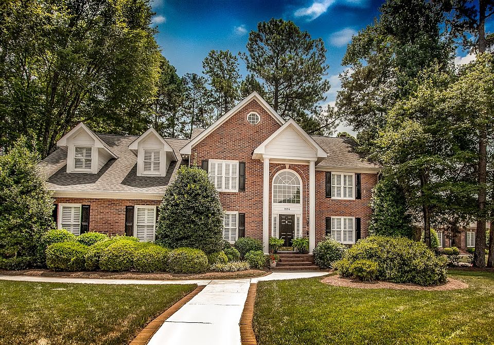 1st image of 1694 Huntcliff Dr