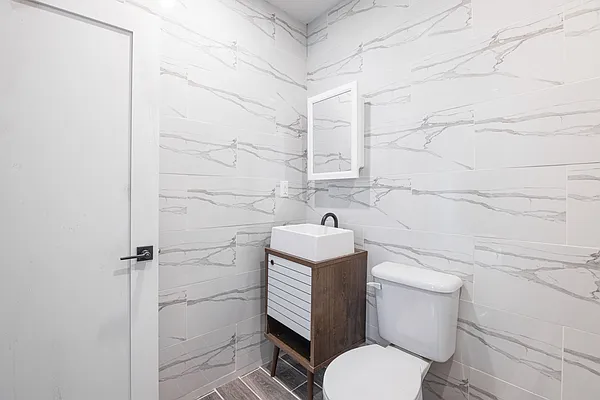 Rented by Five Stone NYC LLC | media 14