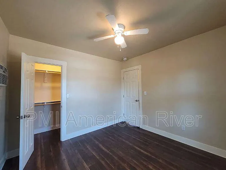 4413 Parker Ave — Photo 11