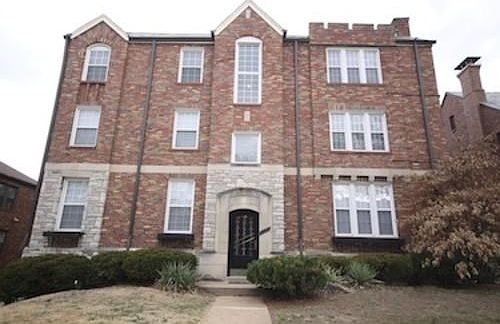 1st image of 7525 York Dr #2E