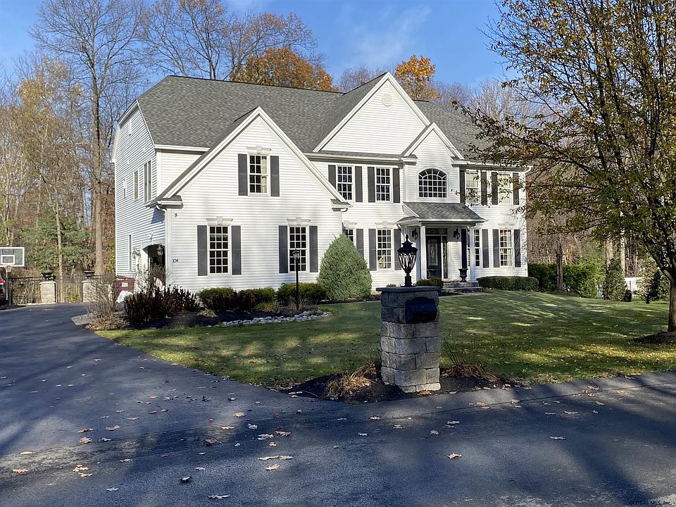 1st image of 104 Avenue Of The Oaks