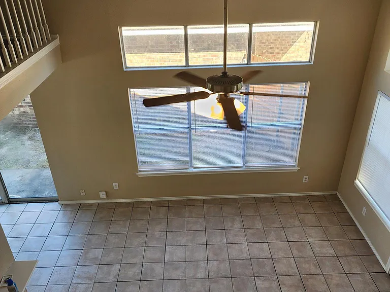 826 Springwood Dr — Photo 12