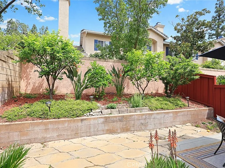 Peaceful Garden Patio Retreat