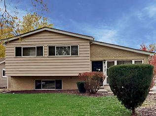 912 S La Londe Ave, Lombard, IL 60148