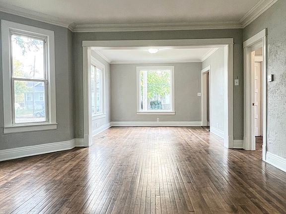 2nd image of 13919 Lincoln Ave