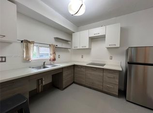 542 SW 3rd St APT E3, Miami, FL 33130