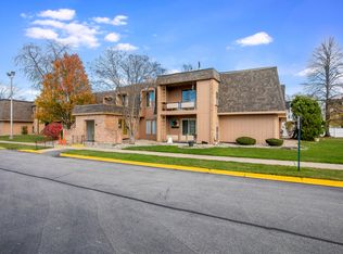 8745 Janeway Ct #J1, Munster, IN 46321
