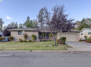 3289 Neamar Dr, Grants Pass, OR 97527