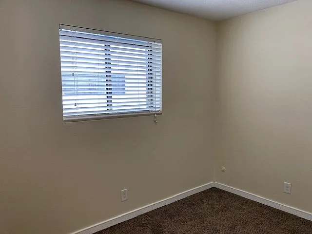 2604-2608 N Webb Rd #2612 — Photo 8