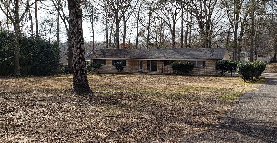 1st image of 10427 Boswell St