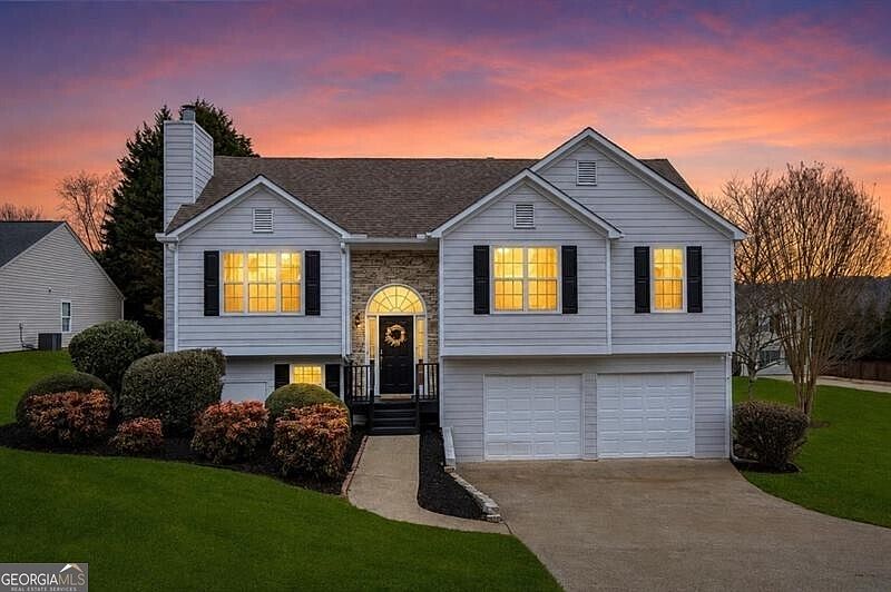 1st image of 8440 River Bluff Pl