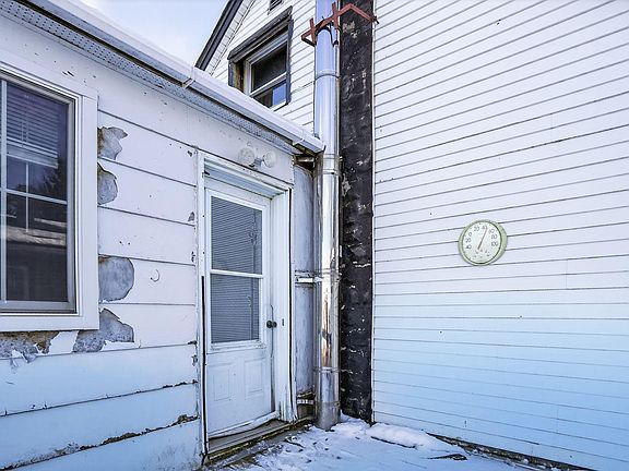 5th image of 408 Saint Thomas Street
