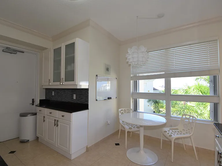 707 Crandon Blvd #Penthouse 8 — Photo 25