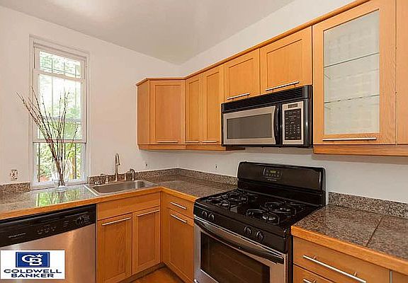 3rd image of 416 W 145th St APT 2
