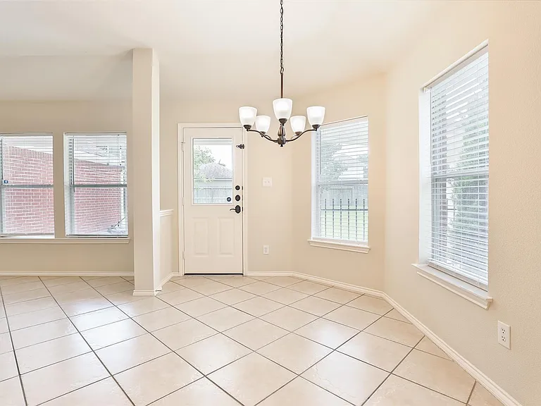26738 Abbey Springs Ln — Photo 11