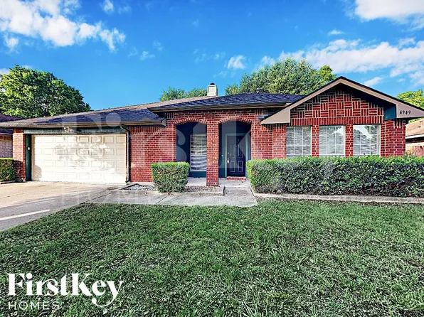 4949 Oak Hollow Dr, Grand Prairie, TX 75052