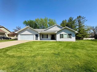513 Hickory Ln, Jefferson, IA 50129
