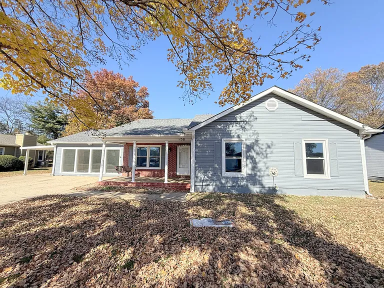 158 Lewis Ln — Photo 2