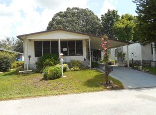 2105 Greymont Dr, Valrico, FL 33594