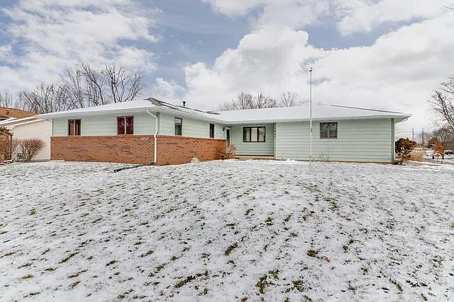 1201 Nicki Dr photo 1