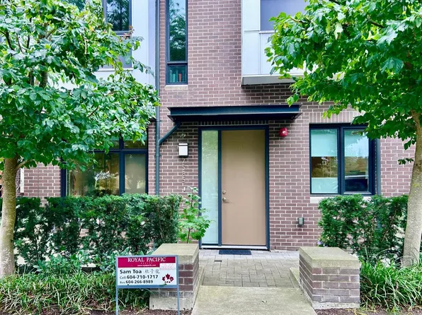 7585 Yukon St, Vancouver, BC V5X 2Y4
