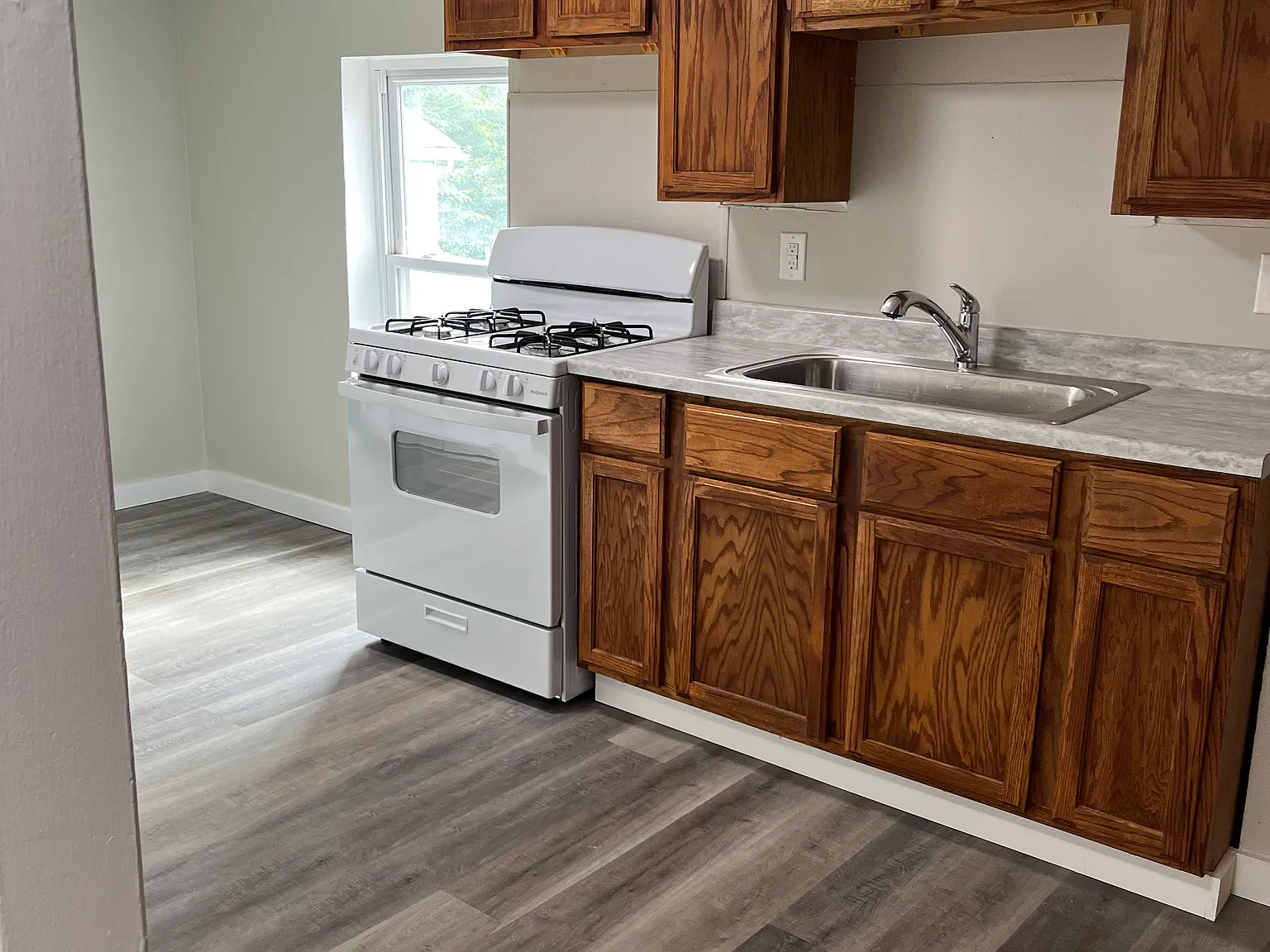 1 bed, 757 sqft, $750 — Photo 1