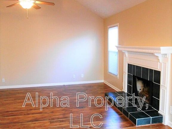 2nd image of 305 Fairdale Dr
