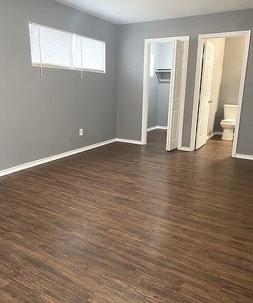 4th image of 123 Harwood Dr #1