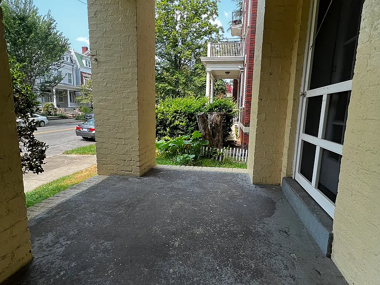 1604 Grove Ave #1 — Photo 36