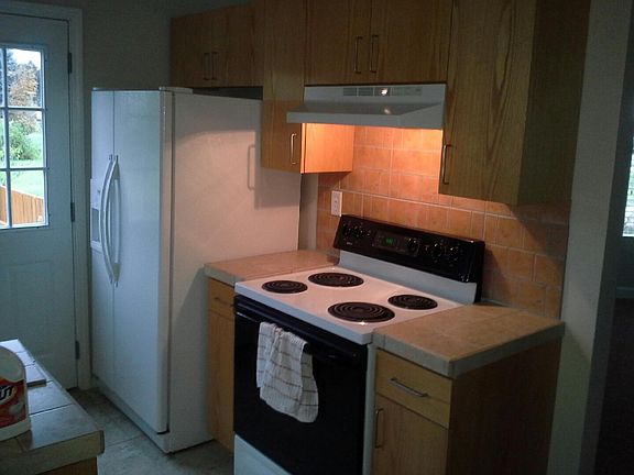 2nd image of 5896 Southwood St