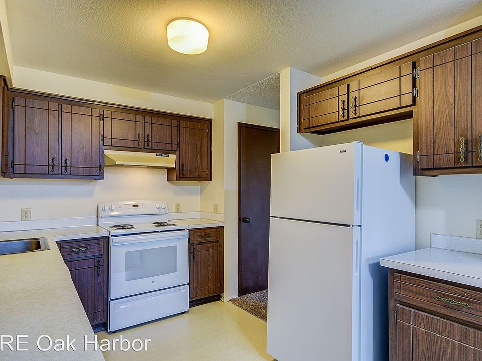 1st image of 304 N Main St APT 15