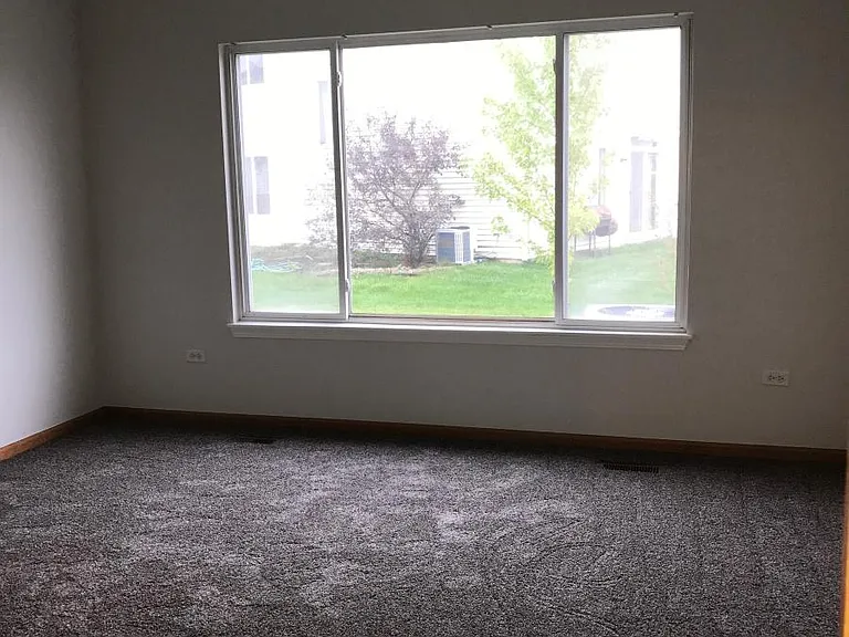 3224 Hoffman St — Photo 3