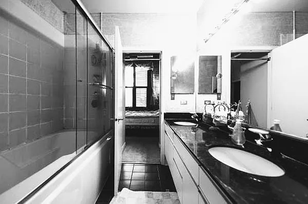 1330 W Monroe St #204 — Photo 9