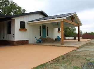 442 Susan St, Gladewater, TX 75647