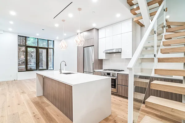 Rented by Christie's International Real Estate Group, LLC | media 14