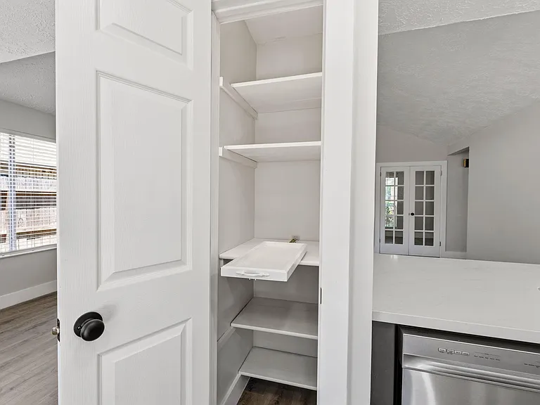 3535 Nutwood Ln — Photo 27