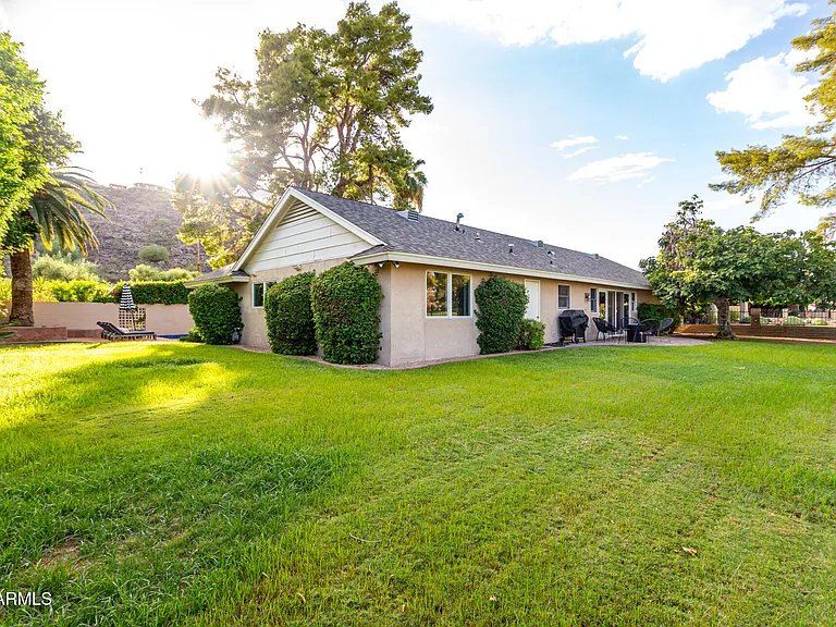 14425 N Coral Gables Dr — Photo 58