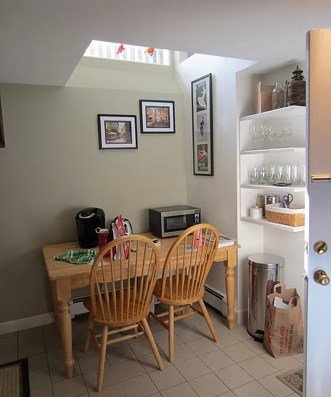 12 Newport Rd — Photo 2