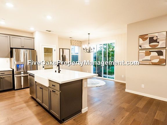 3rd image of 3492 Gallatin Dr