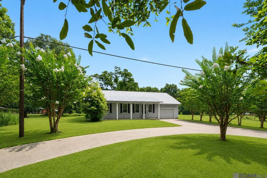 31498 N Doyle Rd, Holden, LA