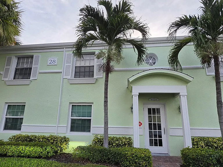 5121 Coquina Key Dr SE #C — Photo 4
