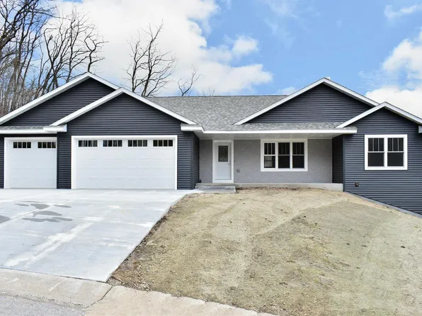 8740 Locust Ln, Winona, MN 55987