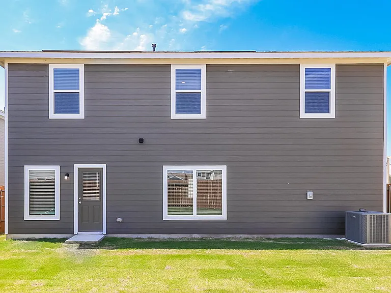 1513 Woodwinds Dr — Photo 19