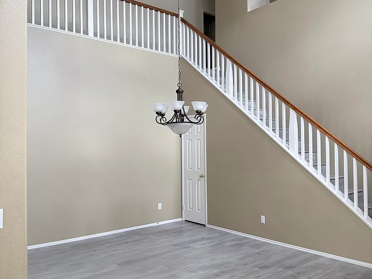 12199 Saxon Dr — Photo 3