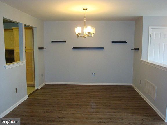 5th image of 6304 Spruce Ml #475
