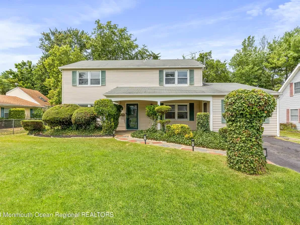 84 Ivy Way, Aberdeen, NJ 07747